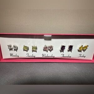 Avon - Rare - Days of the Week Earrings